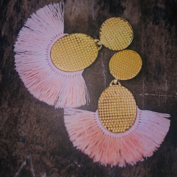 INDIA HICKS NWT GOLDEN FAN EARRINGS - Picture 5 of 5